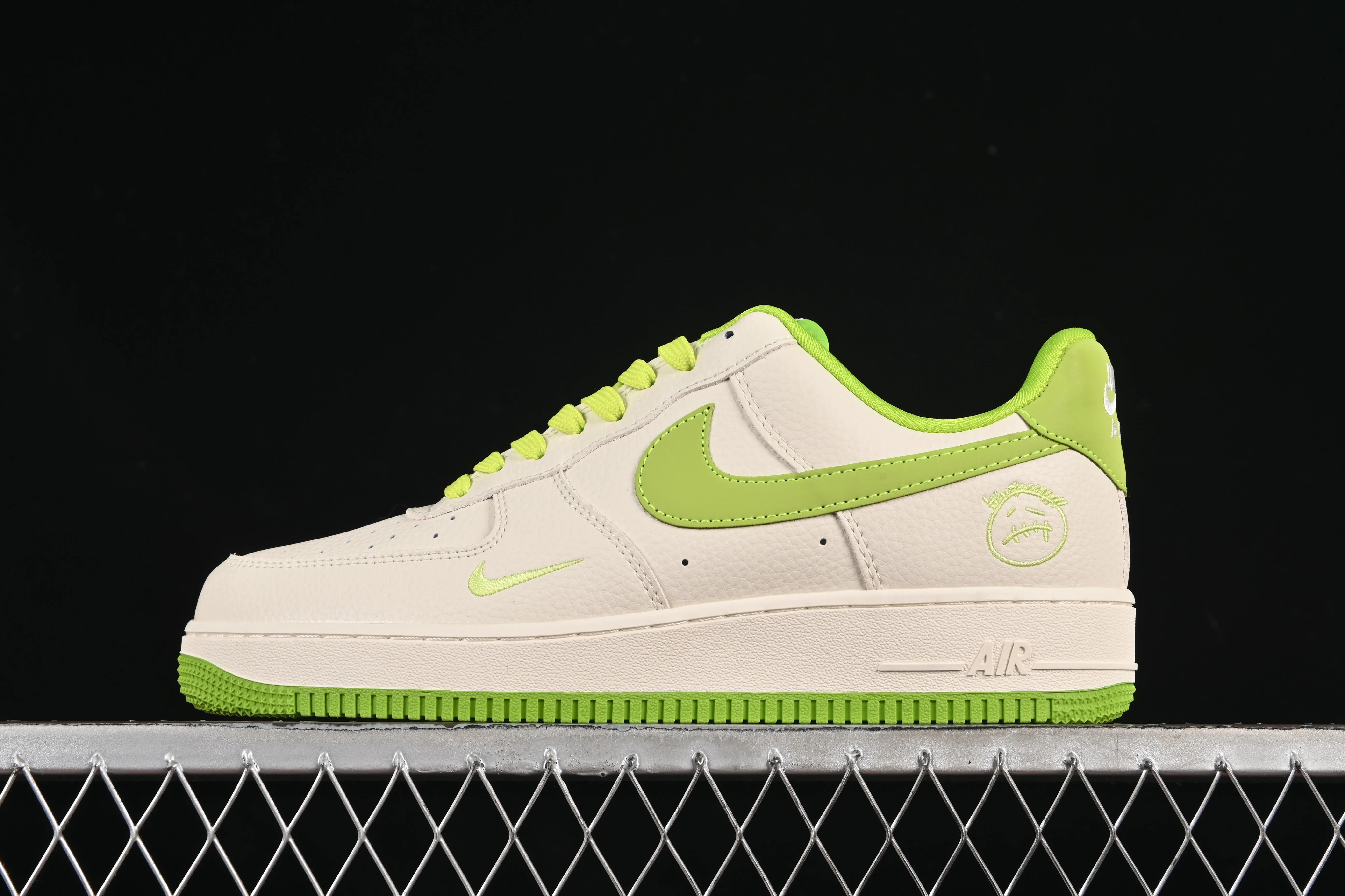 All Categories Nk Air Force 1 Air Force Series Nk Air Force 1 Low Air Force Low Nike Air Force 1'07 Low Apple Green Air Force One Low Casual Shoes DF0188-070